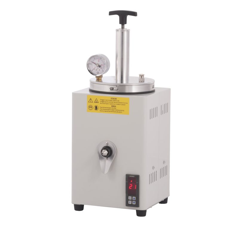 INIETTORE PER CERA 2500 D