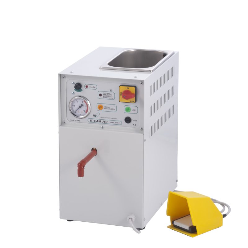 PULITRICE A GETTO DI VAPORE MOD. E5004